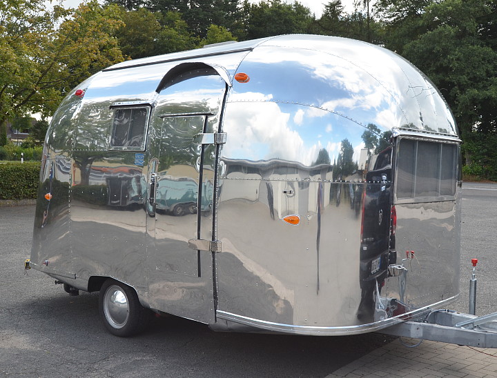 Vintage Airstream Pacer 1960 .. rare 16 Footer in Museumsqualität ...